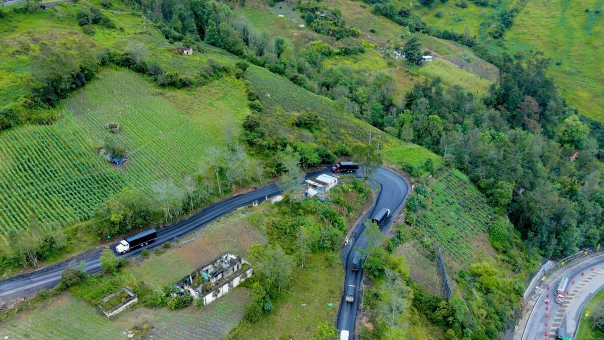Más 700 mil milones de pesos ha perdido el llano Tras 22 Días de Cierre y Restricciones Por El Voluminoso Deslizamiento del Km 18 Del Corredor Vial