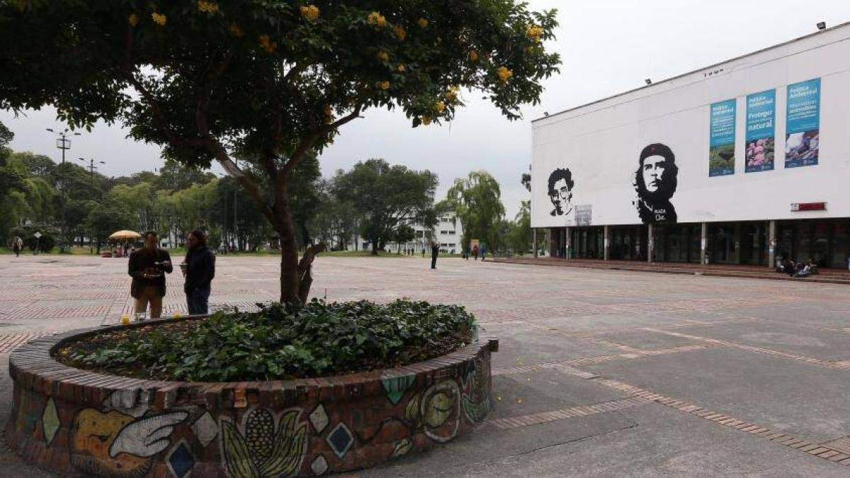 Ordenan desalojo del campus de la Universidad Nacional en Bogotá por presunta amenaza contra la seguridad