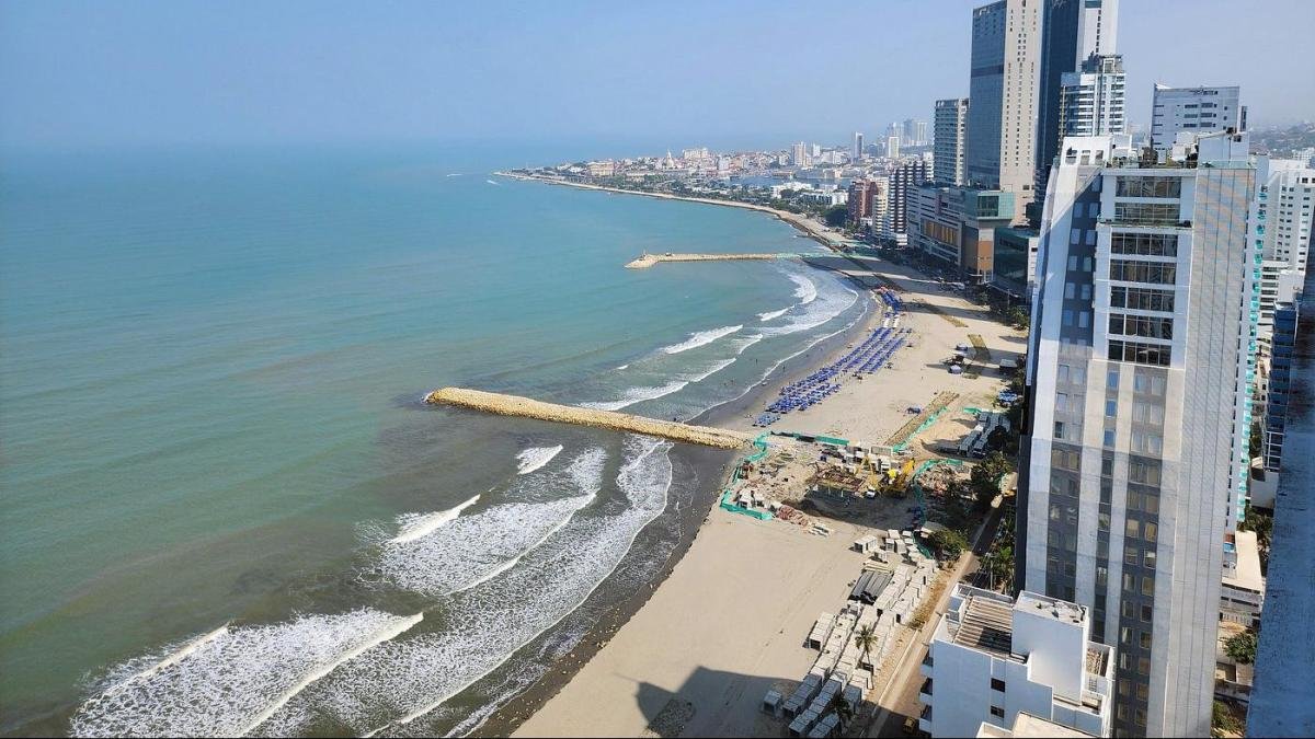 La misteriosa muerte del vendedor conocido como 'El Cachaco' en una caseta de salvavidas de Bocagrande que conmocionó a Cartagena: lo que se sabe