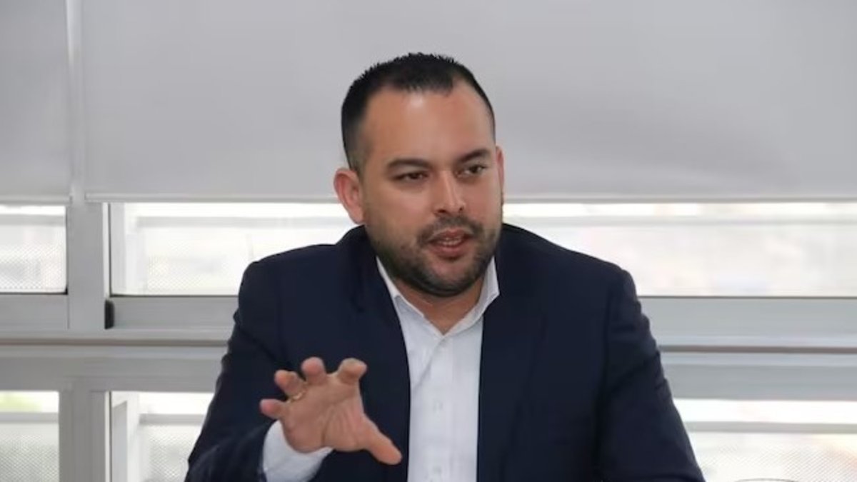 Ministro Edwin Palma, Bajo la Lupa de Procuraduría y Fiscalía por Presuntas Irregularidadas Durante la Intervención de Air-E