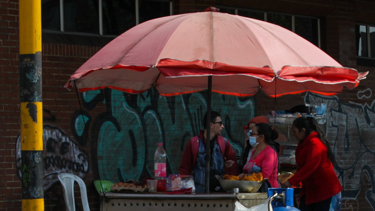 La Defensoría del Espacio Público advierte sobre los riesgos de comidas callejeras