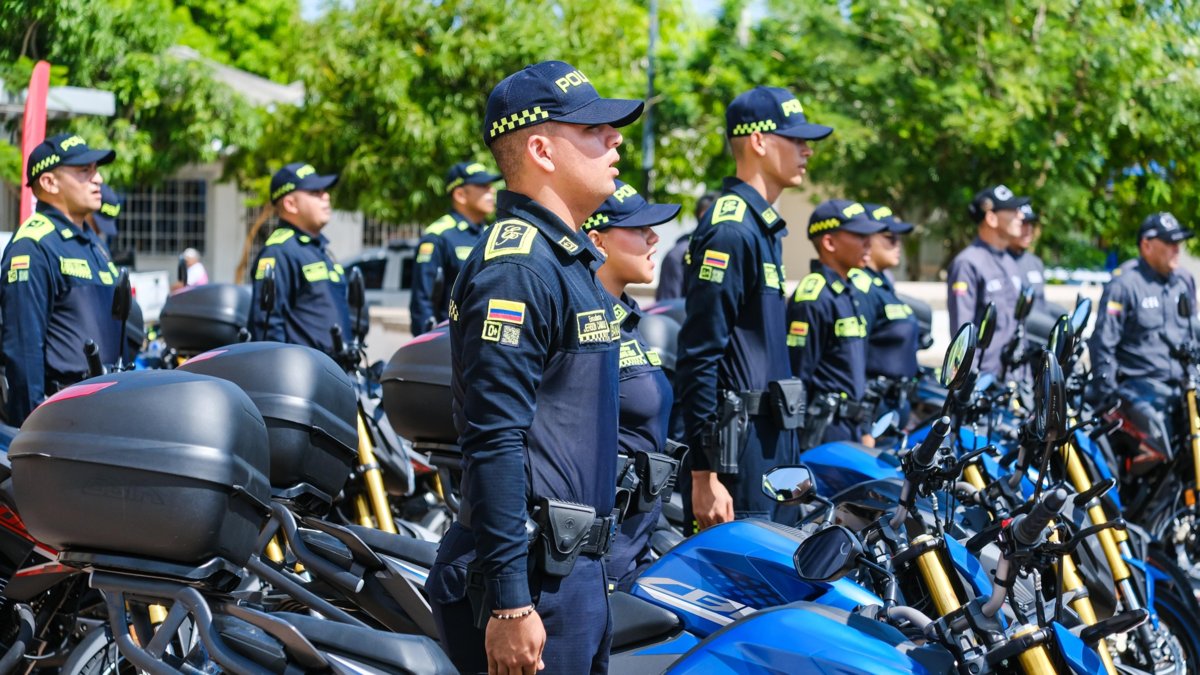 Verano Entrega 69 de 110 Motocicletas para la Fuerza Pública en Atlánnico