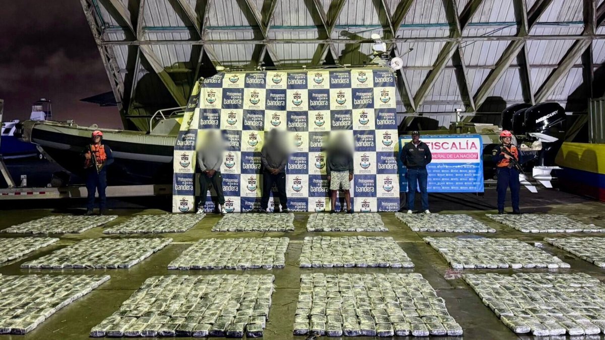 Perseción de Película en Aguas del Pacíforo A Lancha Con Casi 3 Toneladas de Drogas de Disidentes, por 17 Millones de Dólares: ¿Qué sucedió?