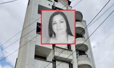 Había un Mensaje Junto a Ella