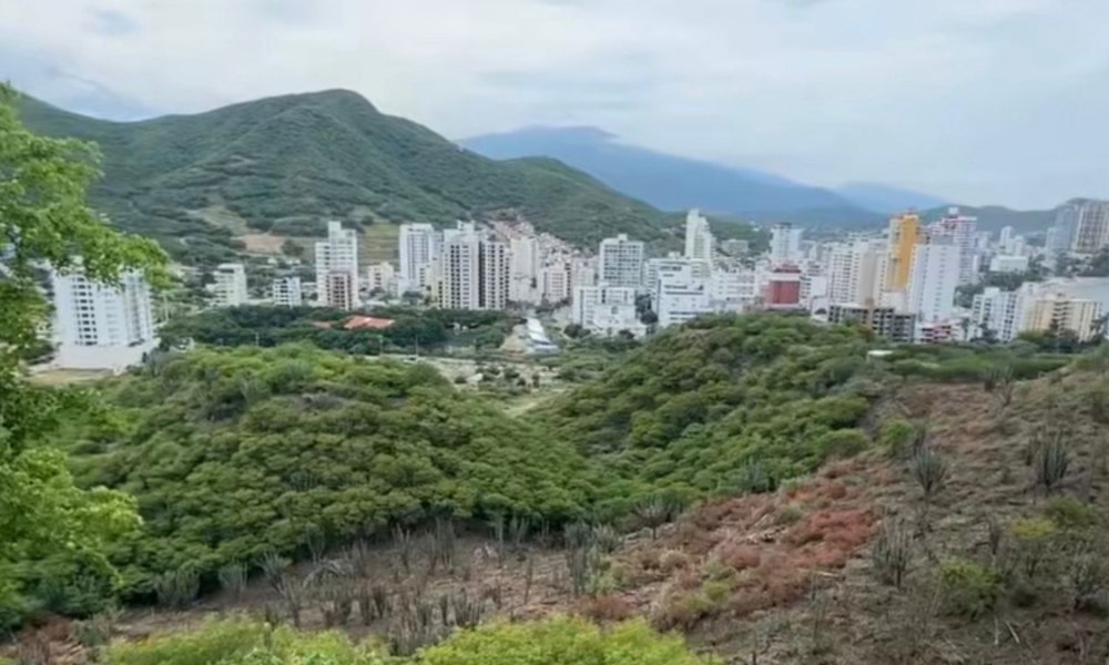 El Cerro Que Empresario Quieren Convertir en Negocio en Santa Marta