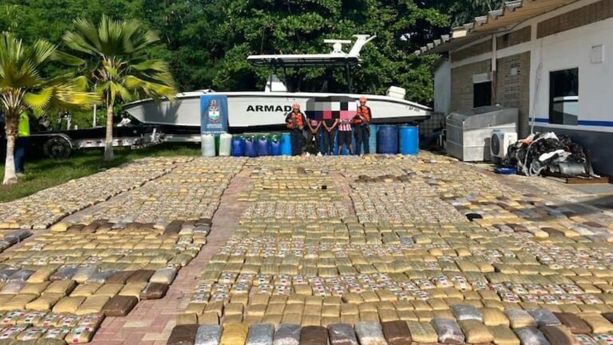 Armada Decomisa Más de Una Tonelada de Marihuana Rumbo A Centroamérica