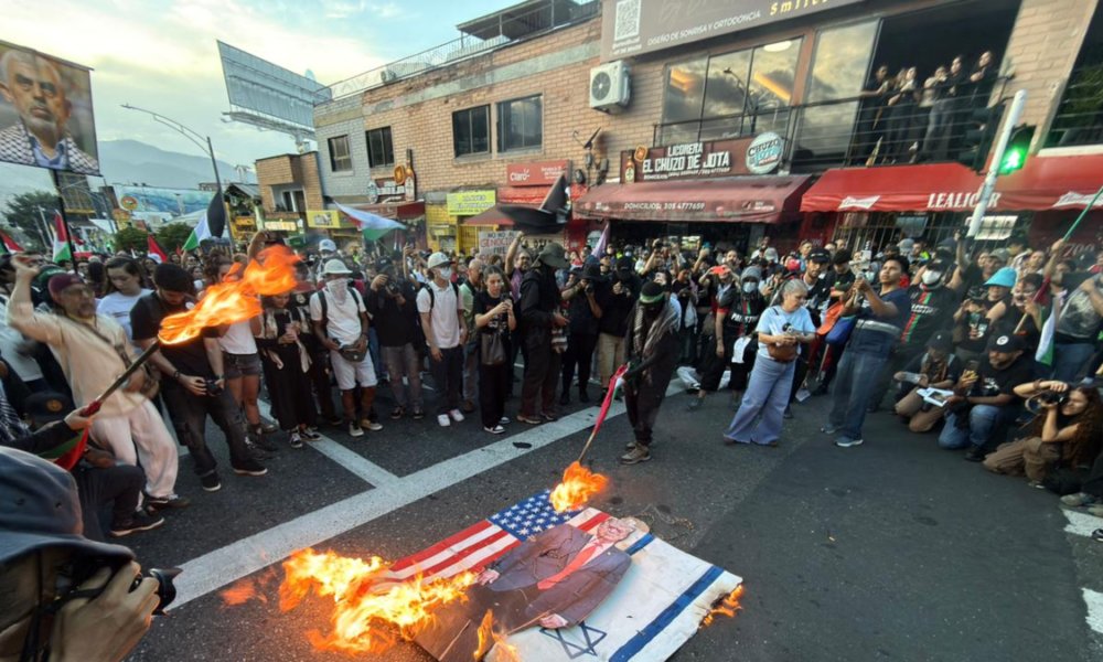 Cierres Viales y Quema de Bandera
