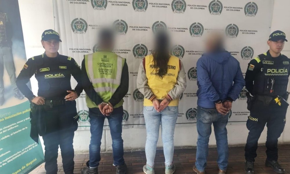 Tres personas se hacían pasar por contratistas de obra y se robaron nueve maletines de tránsito en el sur de Bogotá: fueron capturados en flagrancia.