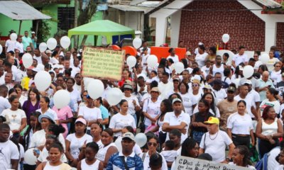 Habitantes de El Charco, Nariño, marcharon para reclamar la continuidad en la búsqueda de cinco desaparecidos, tras el naufragio de embarcación
