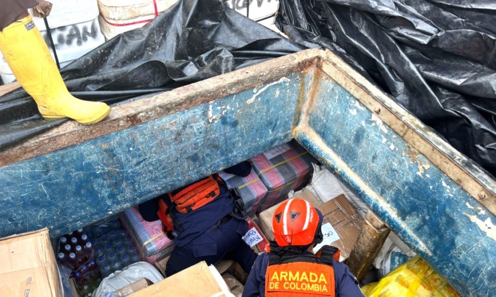 incautan casi una tonelada valorada en 11 millones de dólares