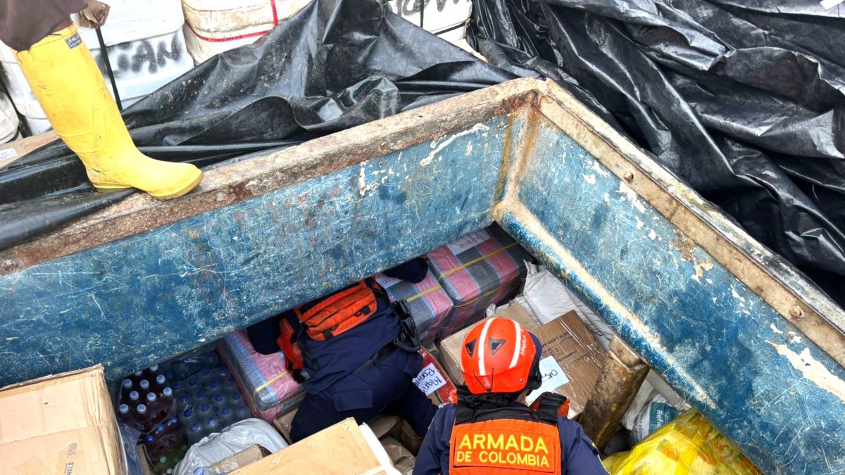 incautan casi una tonelada valorada en 11 millones de dólares