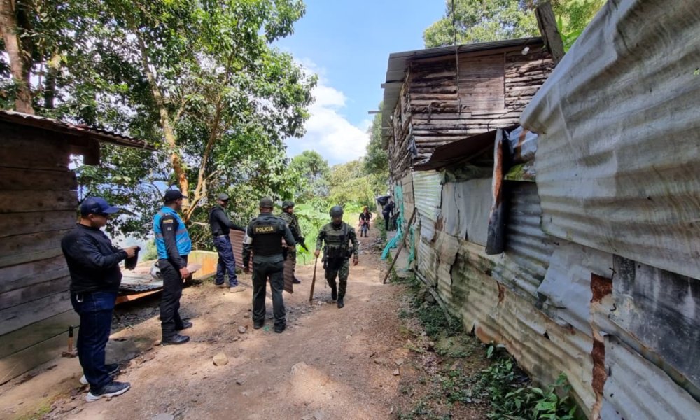 anuncia regalía a municipios auríferos