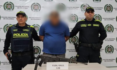 cae conductor con un fusil oculto en el carro; así fue el operativo