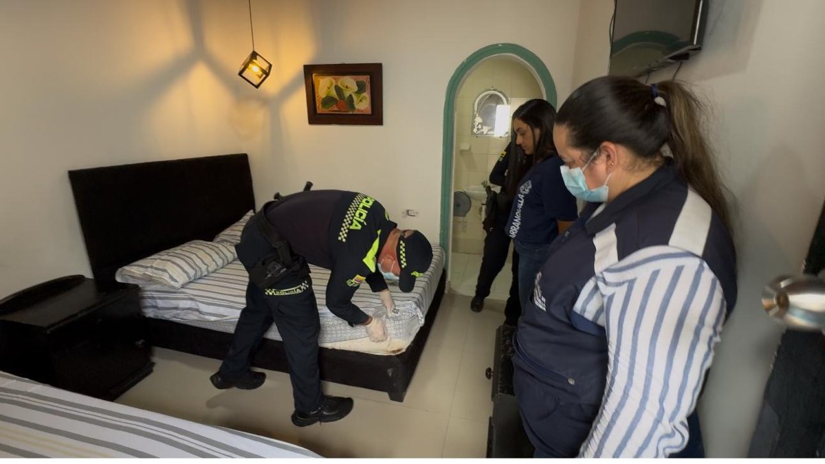 La policía refuerza los controles a hoteles en el Centro Histórico de Barranquilla para garantizar turismo seguro para visitantes nacionales y extranjeros.