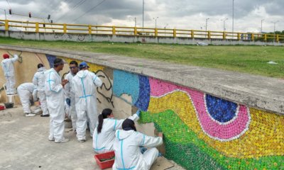Con mural exhabitantes de calle transforman la estación Bicentenario en Bogotá