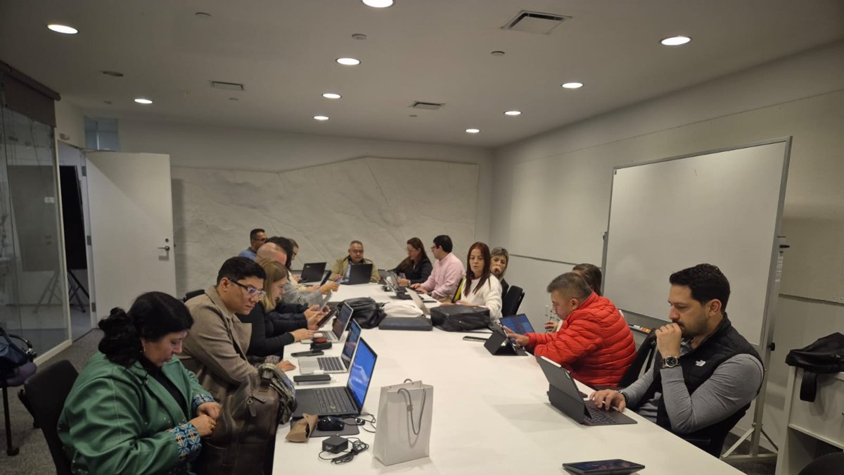 Antioquia se certifica en innovación y conocimiento con las universidades Harvard y MIT