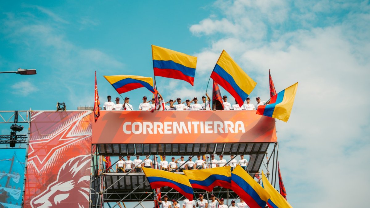 La carrera Corremitierra celebra sus primeros 15 años con un festival de deporte y música en Bogotá: 'Aquí nadie corre solo'