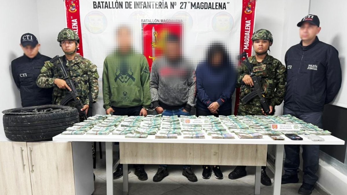 Ejército decomisa más de mil millones de pesos en efectivo que pertenecerían a los 'Comandos de Frontera'
