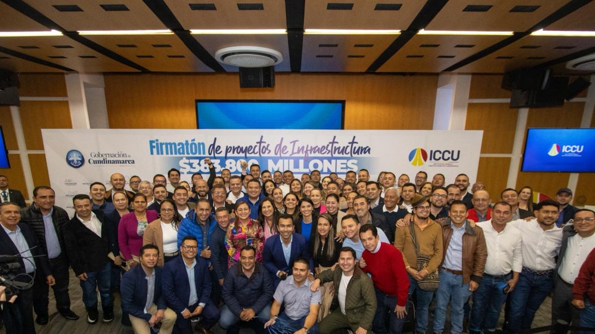 más de 383.000 millones de pesos para obras viales y sociales en 102 municipios