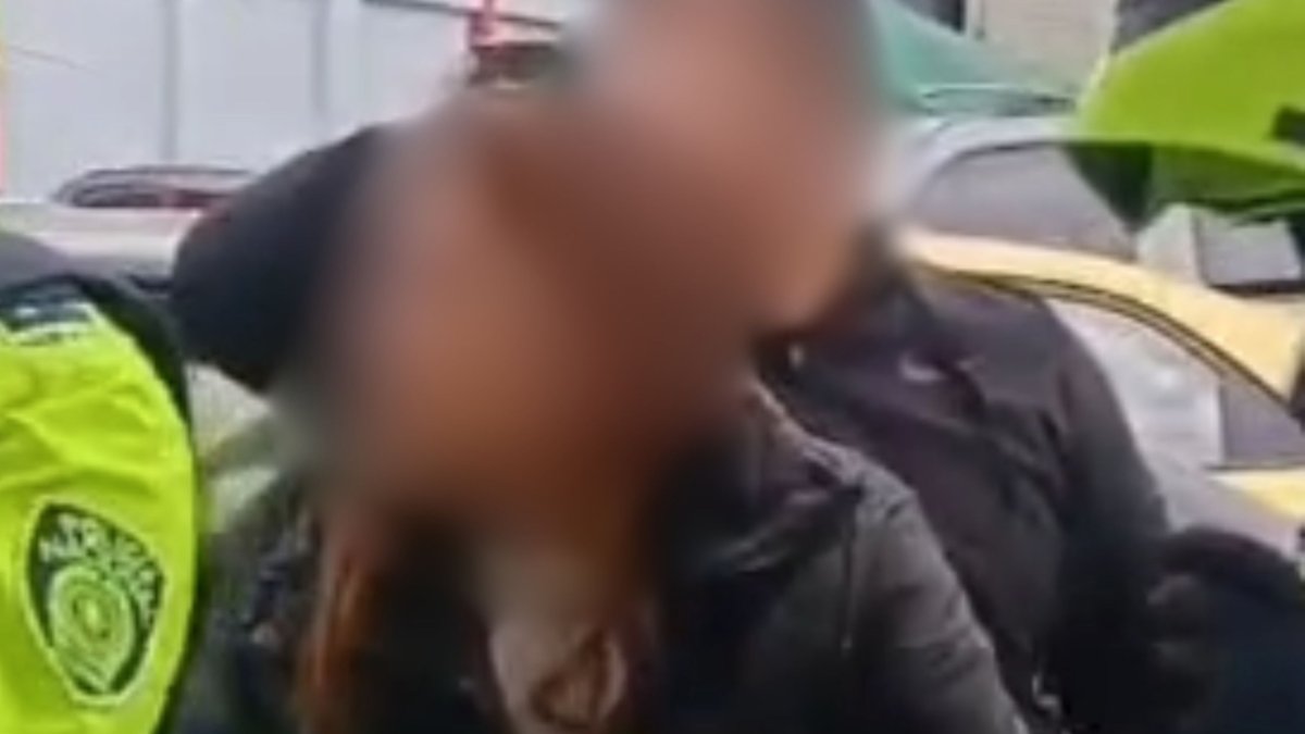 Se fugó el conductor que protagonizó el fatal accidente que dejó dos personas muertas durante la mañana de Halloween en la avenida Mutis, en Bogotá.