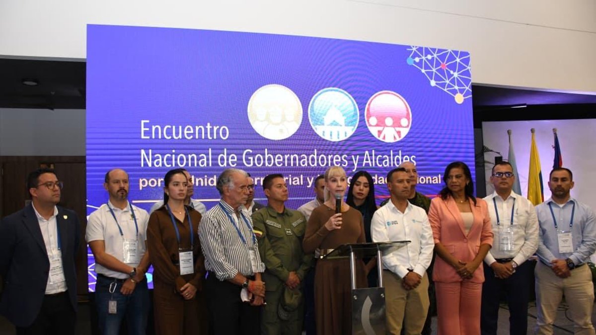 el panorama crítico de gobernantes del país, expuesto en Cali