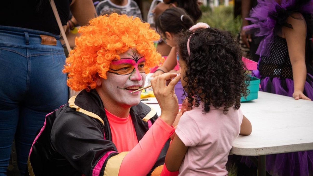 caravanas, parrilleros en motos y las demás restricciones para Halloween en el Eje