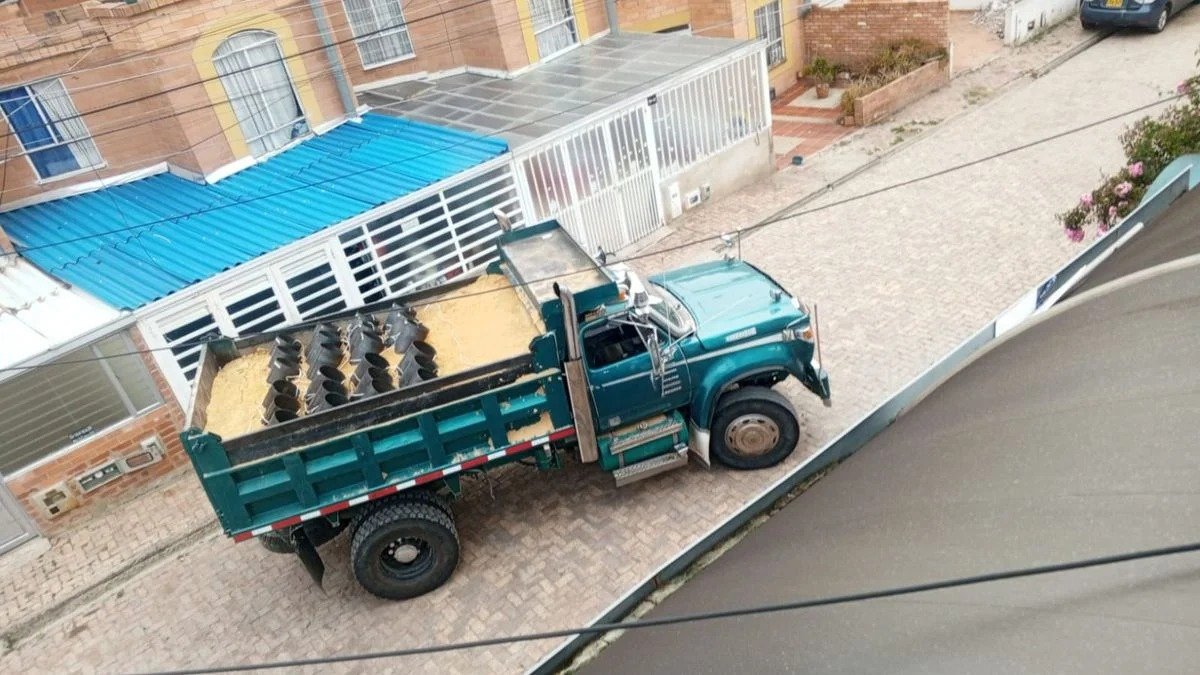 Presidente Gustavo Petro confirmó que atentado con explosivos en Tunja fue neutralizado