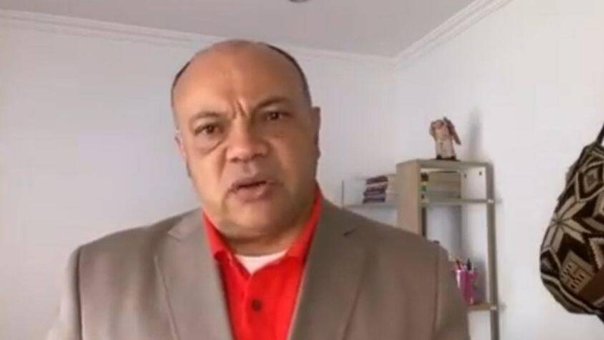 Papá de Andrés Colmenares se pronunció por el caso de Jaime Esteban Moreno, estudiante de los Andes que murió en una riña tras fiesta de Halloween