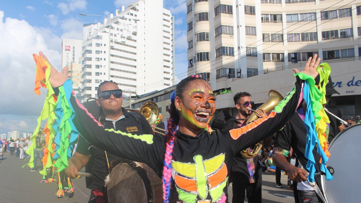 En Cartagena intensifican operativos contra los retenes ilegales de 'plata o agua' en la semana cumbre de las Fiestas de Independencia