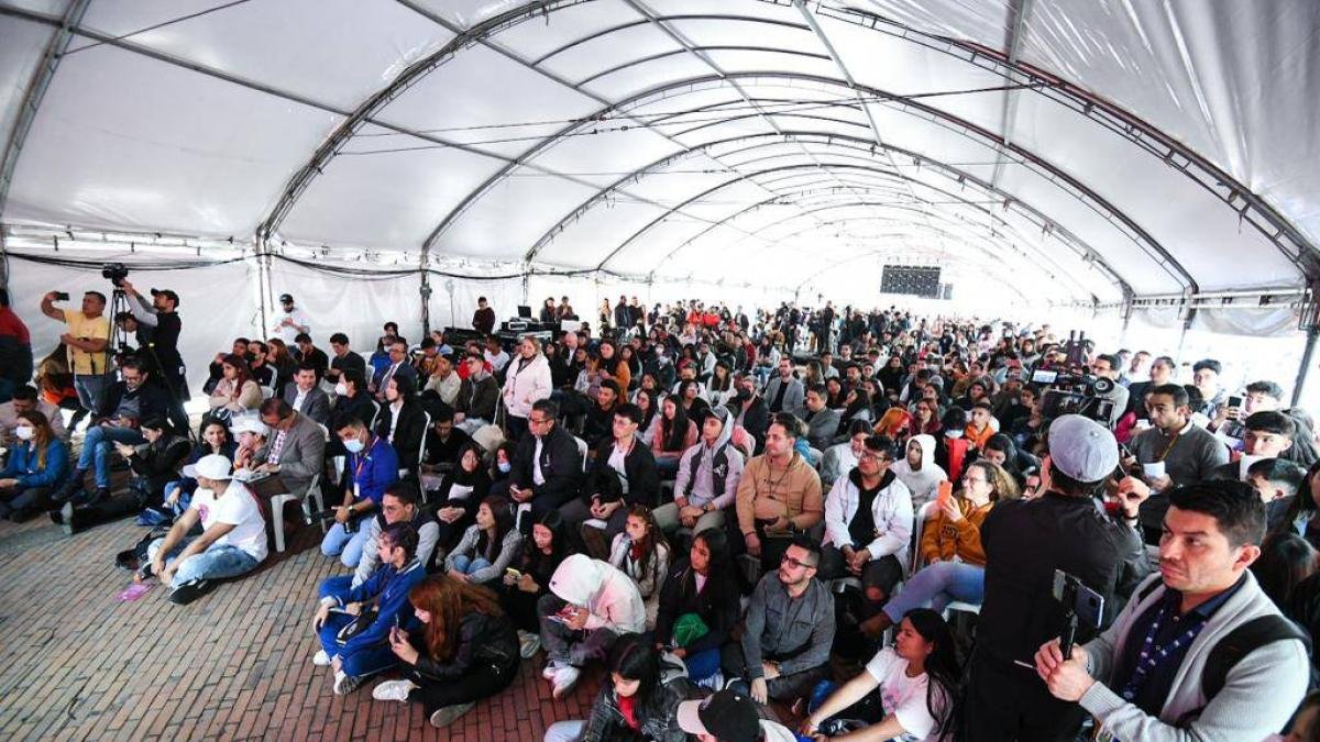 Más de 3.900 jóvenes podrán acceder a becas universitarias completas en Bogotá