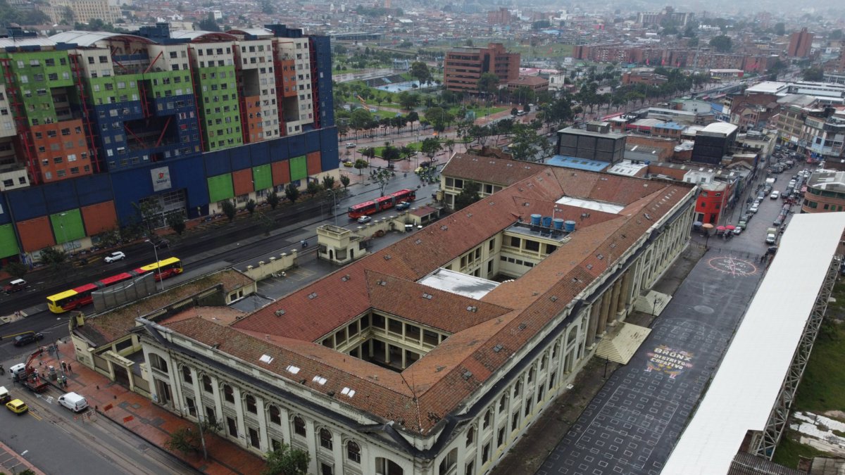 expertos recorren el patrimonio histórico de Bogotá en el Día Mundial de las Ciudades 2025