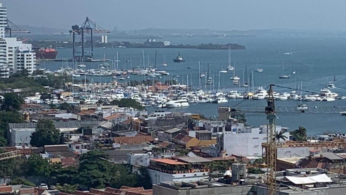 Cartagena busca alianza con Suecia para revolucionar su transporte acuático por la bahía y otros cuerpos de agua con hidroplanos eléctricos