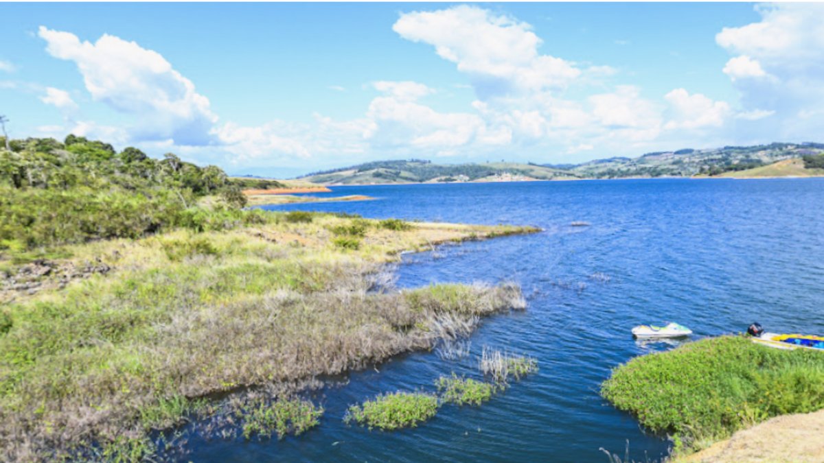 Un muerto y un desaparecido por volcamiento de una embarcación en el lago Calima, Valle del Cauca.