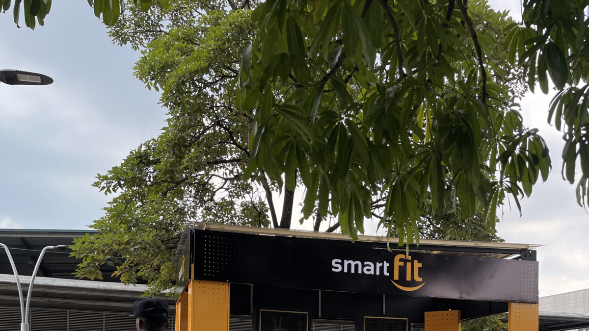 el particular reto en dos estaciones del sistema de transporte de Cali para promover la actividad física
