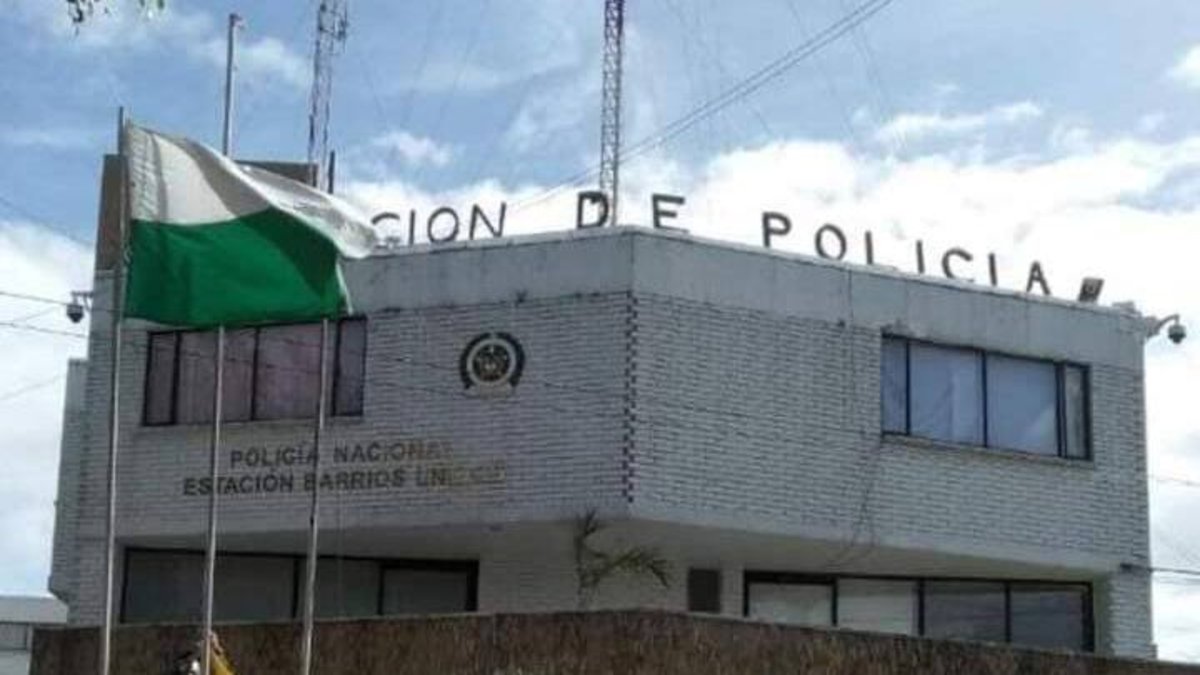 Cinco delincuentes heridos y otros cuatro fugados en motín en estación de Policía de la localidad de Barrios Unidos