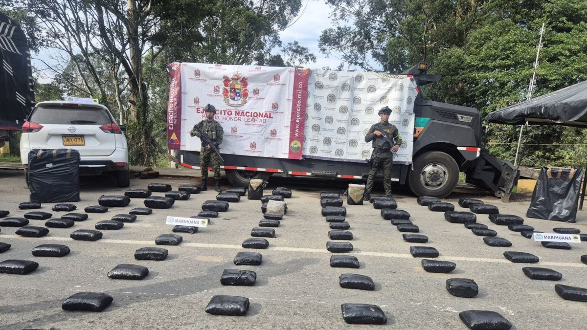 ¿Cómo el Ejército y la Policía lograron incautar más medios tonelada de droga?