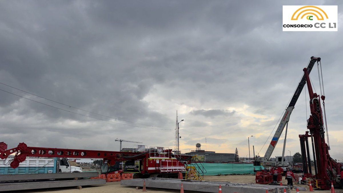 Inicia el pilotaje de la obra de la calle 13 tras implosión de los puentes de la localidad de Puente Aranda en Bogotá