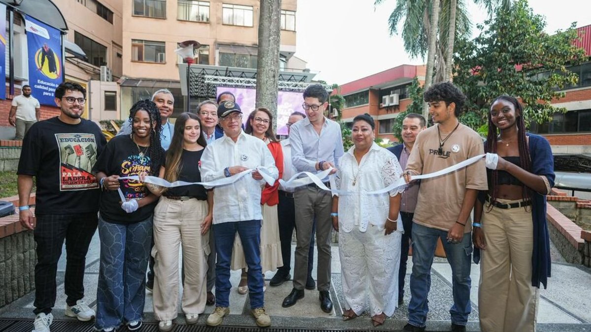 ¿Por qué la universidad gratuita que inauguró el presidente Gustavo Petro para la ladera de Cali generó polémica? Esto señalan defensores y opositores