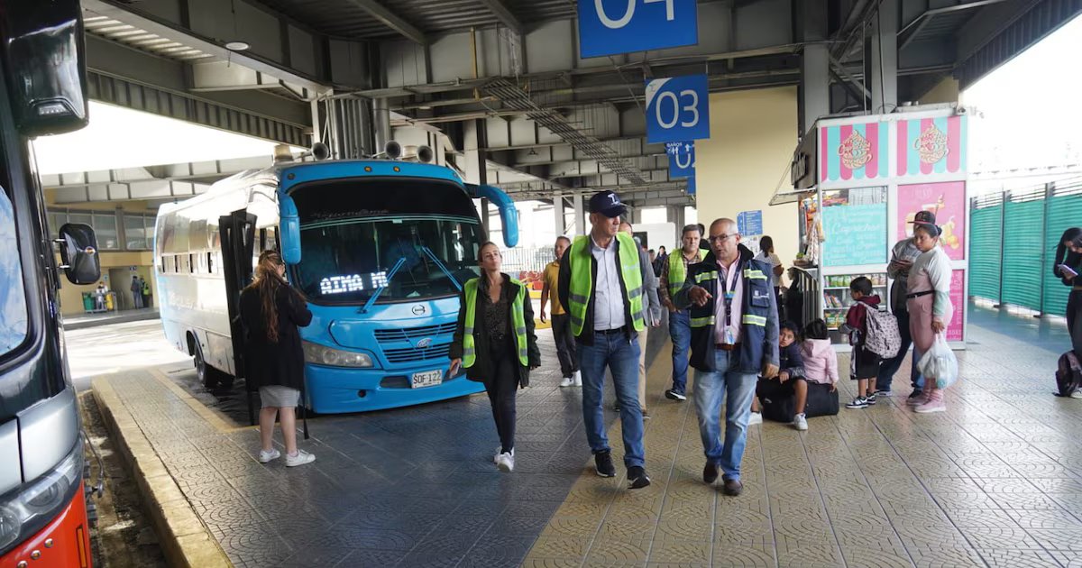 Accidente en la Terminal Salitre en Bogotá dejó un pasajero gravemente herido: investigan si hubo exceso de velocidad