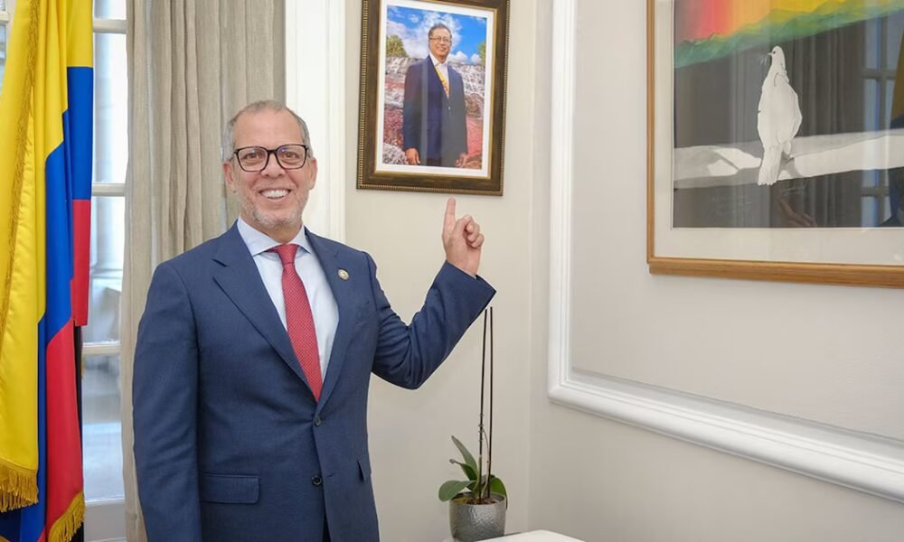 Alfredo Saade se bajó de su aspiración presidencial y se reintegrará al Gobierno Petro desde un nuevo cargo: esto se sabe