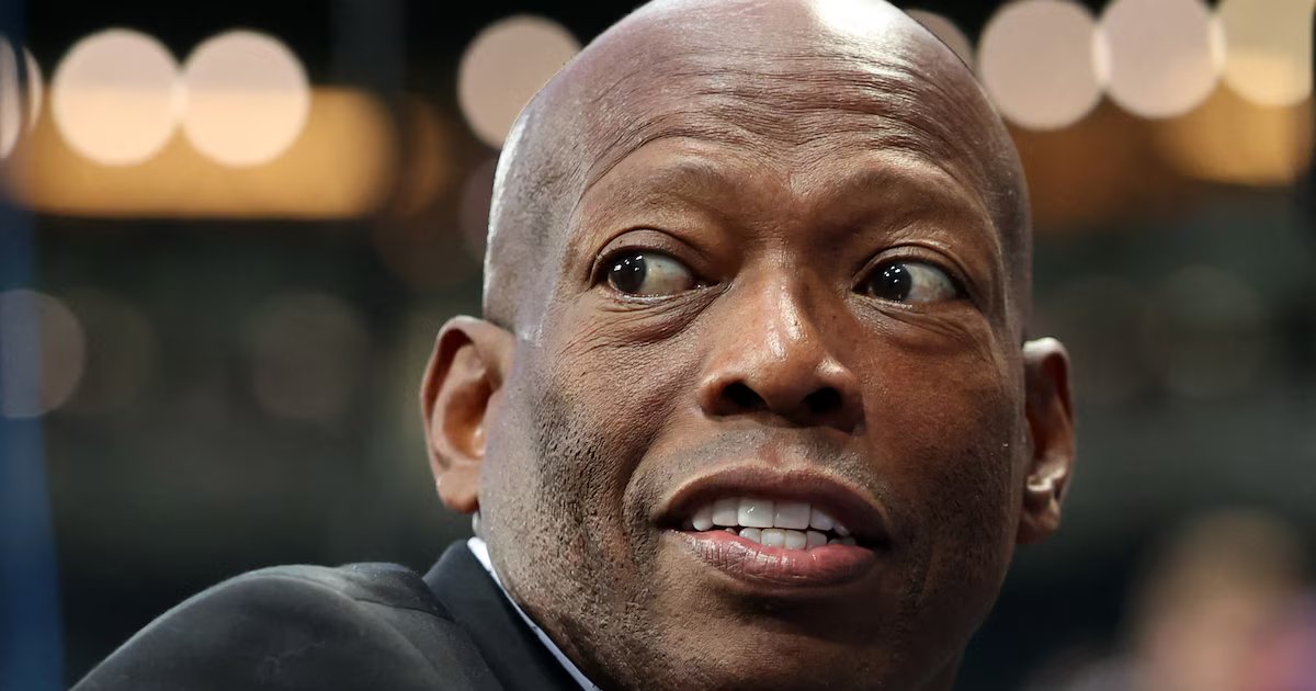 El Tino Asprilla reveló que tomó vino en su debut con Newcastle de Inglaterra: “Pensé que iba a la tribuna”
