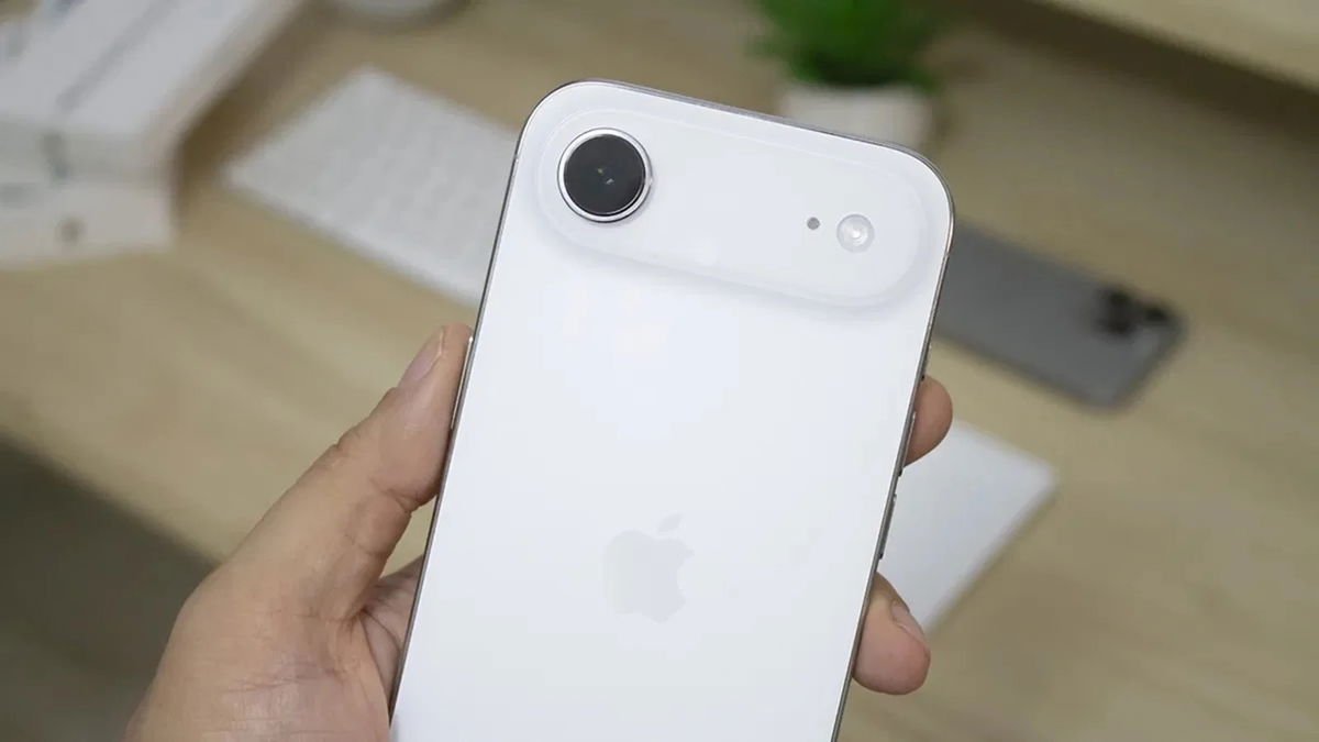 El iPhone Air de Apple se precipita al vacío en una oferta sin precedentes del Black Friday de Amazon