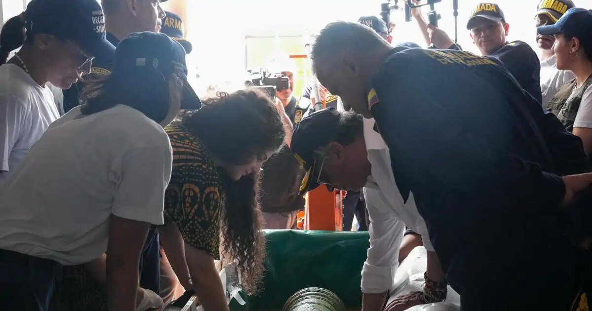 El presidente Petro destacó la posibilidad de recuperar y exhibir la madera original del Galeón San José