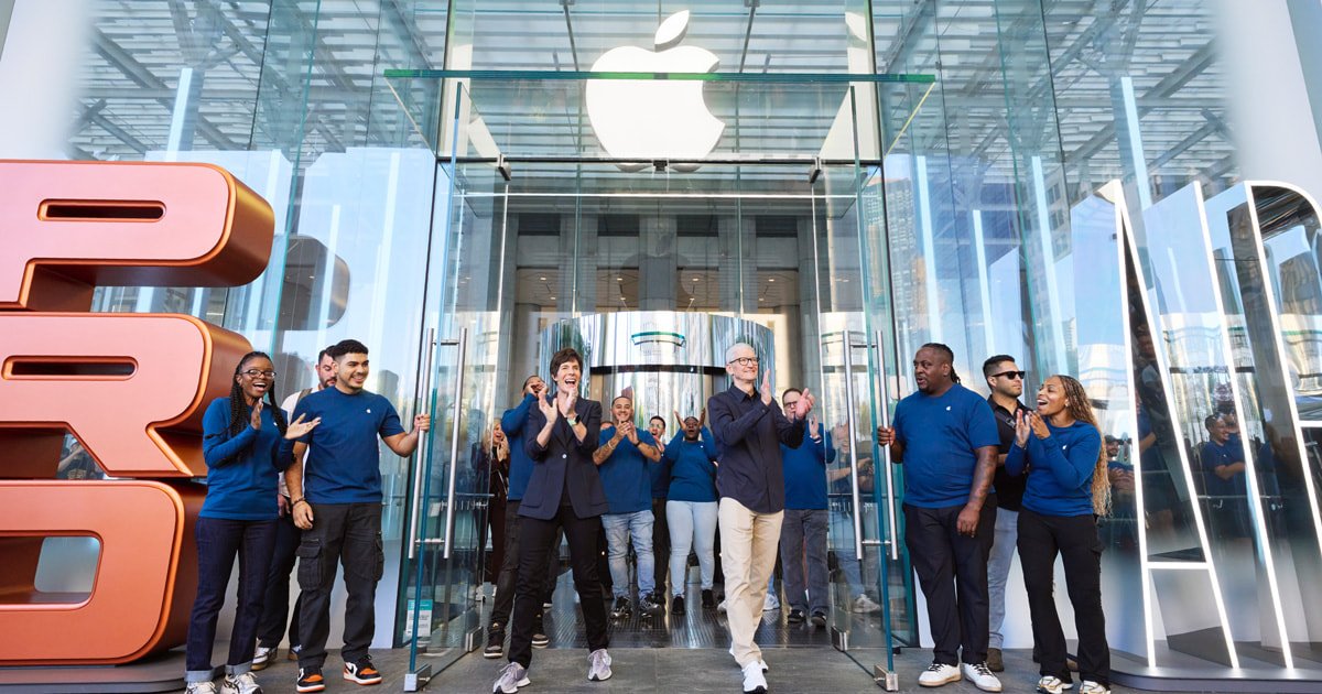 Los últimos modelos de iPhone, Apple Watch y AirPods llegan a las tiendas de Apple Store