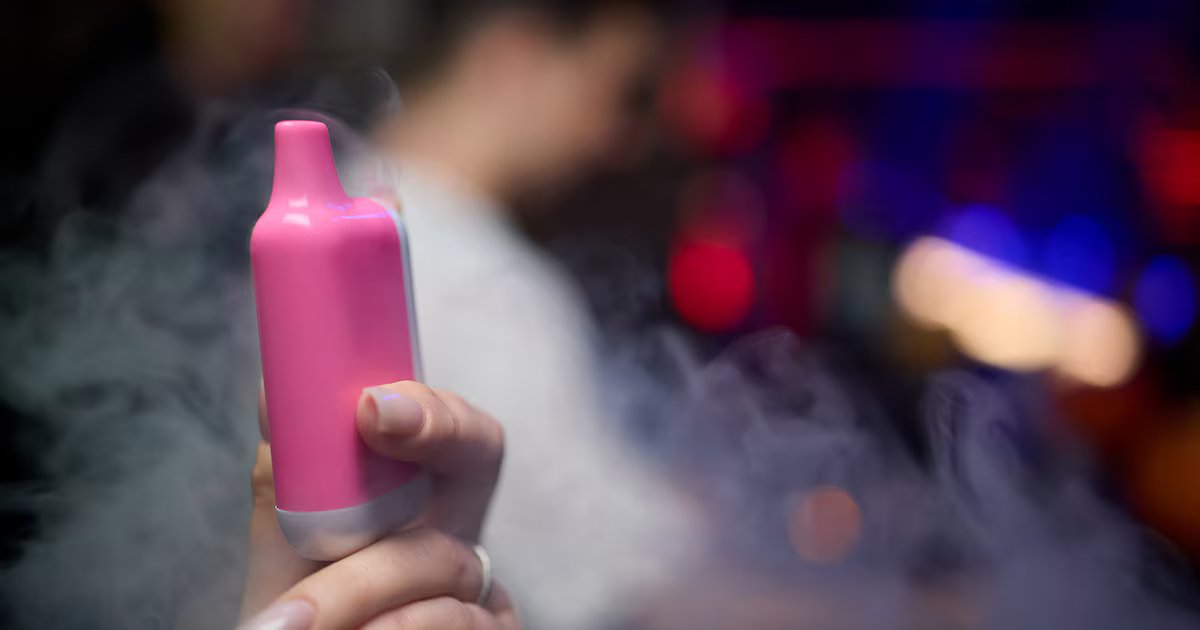 Medellín prohíbe cigarrillos electrónicos en colegios, universidades y demás centros educativos