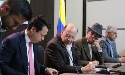 Ministro de Hacienda y canciller encargado radicaron en el Congreso el proyecto de ley para la adhesión formal al Nuevo Banco de Desarrollo