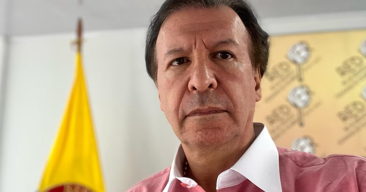 Pablo Bustos alerta por presunta campaña interna en la Corte Constitucional para elección clave