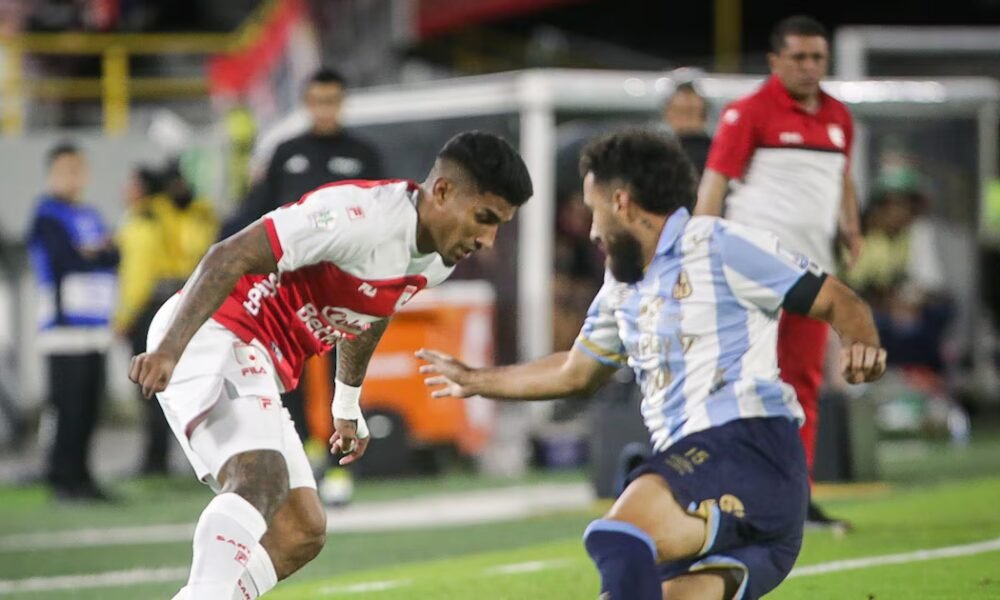 Santiago Mosquera sí le dirá adiós a Santa Fe: esta es la lesión que lo dejó fuera de los cuadrangulares
