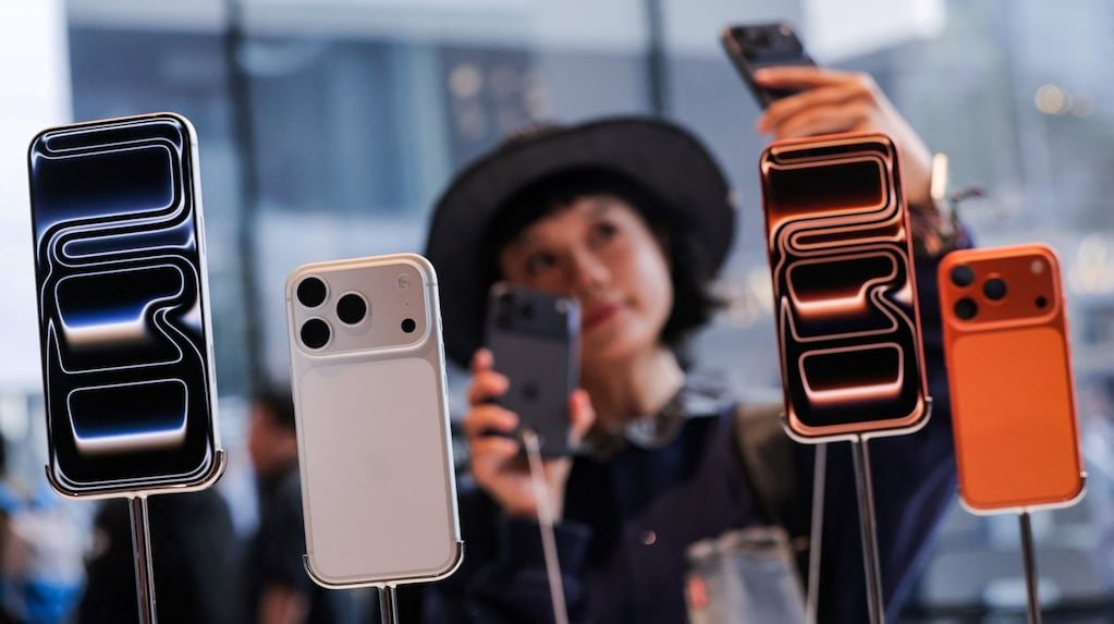 iPhone 17e: todo lo que sabemos del próximo teléfono “barato” de Apple