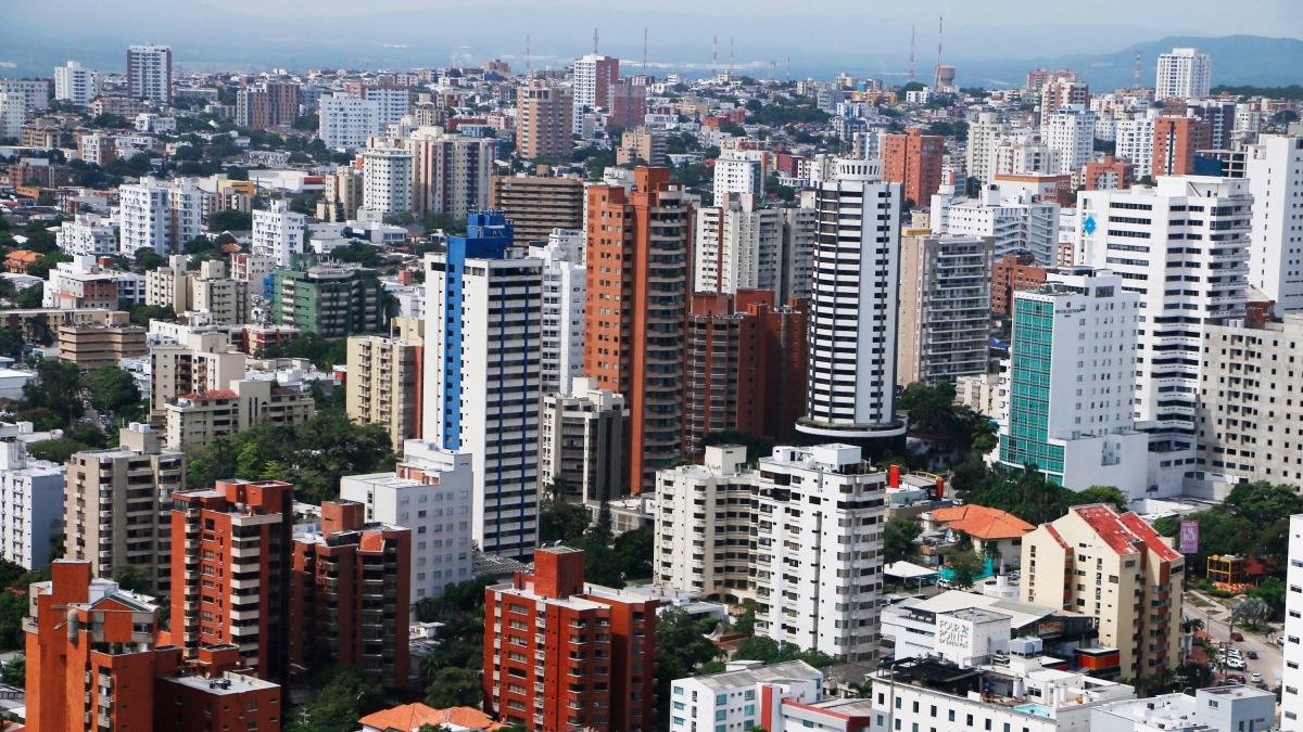 Lonja de Propiedad Horizontal del Atlántico advierte que las cuotas de administración subirían hasta el 20 % en 2026 por alza del salario mínimo